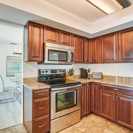 Cape Coral Escape With Pool And Patio, Near Beaches!
